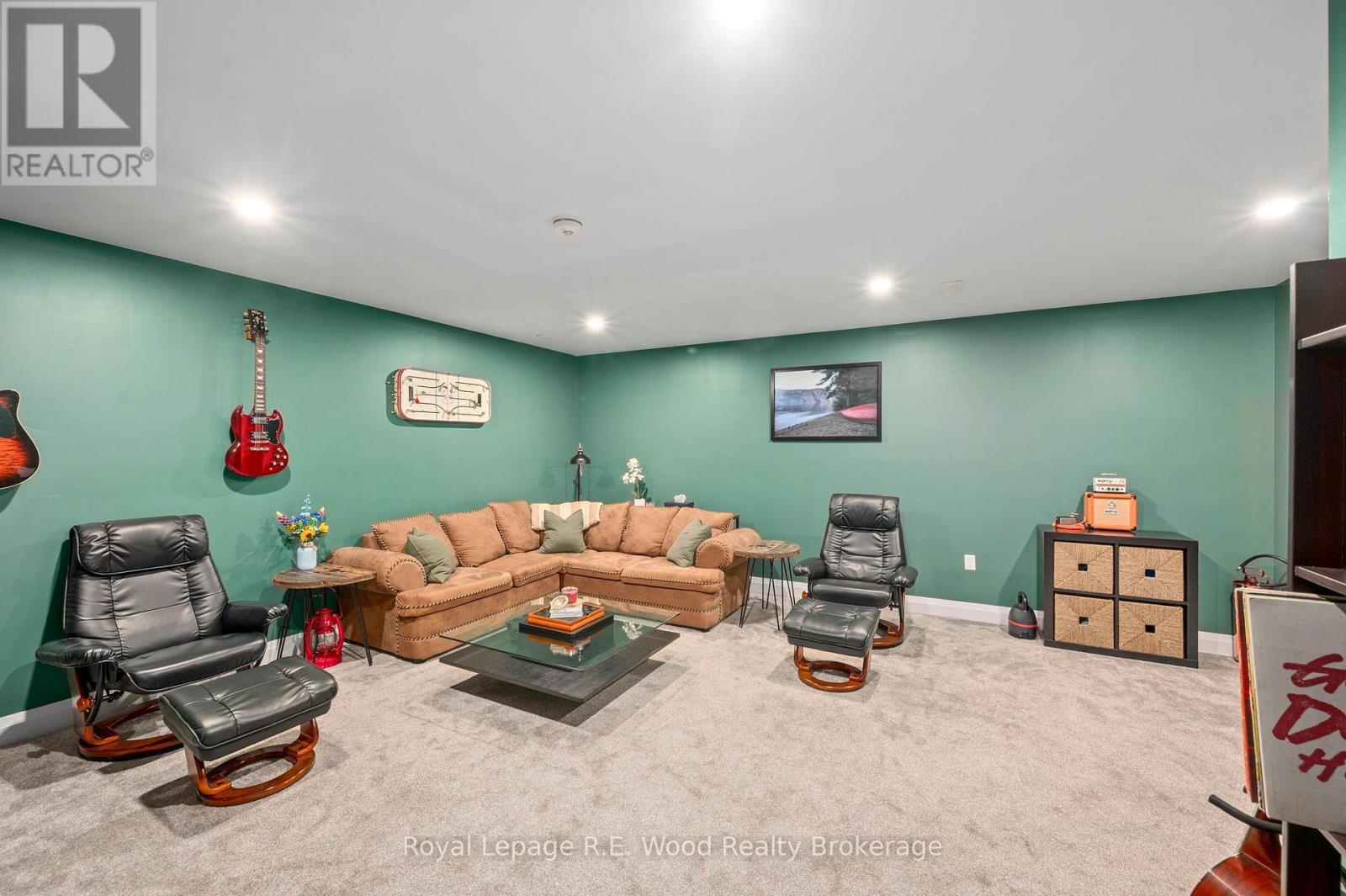 












302 - 360 QUARTER TOWN LINE

,
Tillsonburg,




Ontario
N4G0H7

