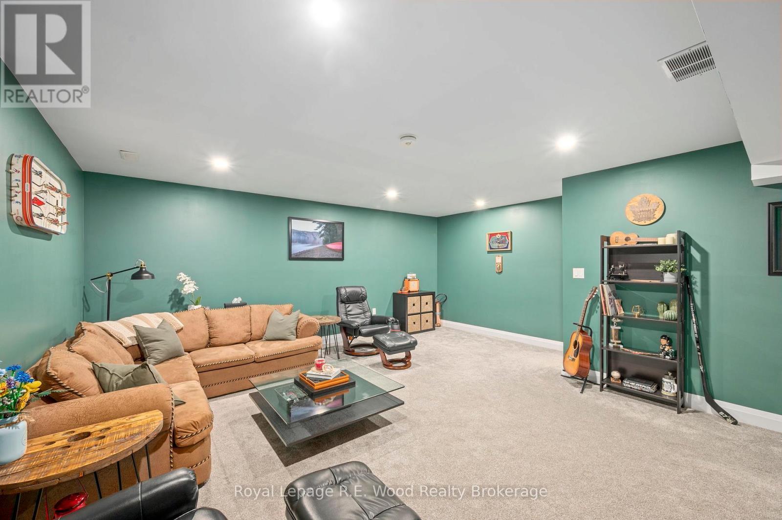 












302 - 360 QUARTER TOWN LINE

,
Tillsonburg,




Ontario
N4G0H7

