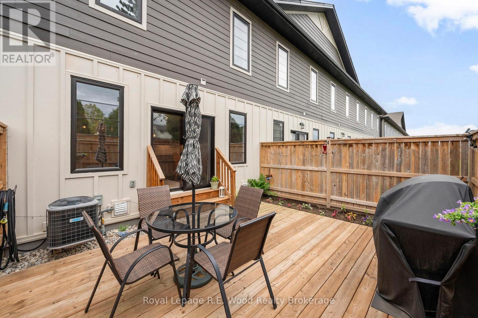 












302 - 360 QUARTER TOWN LINE

,
Tillsonburg,




Ontario
N4G0H7

