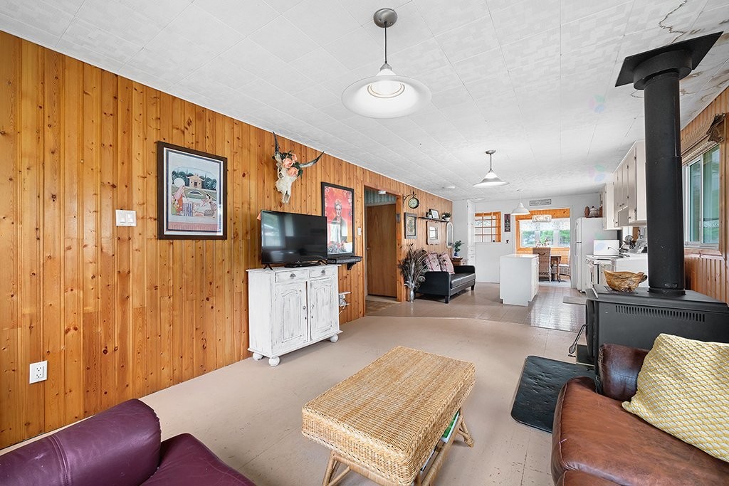 









68


Ch. du Lac-Lawless

,
Litchfield,




QC
J0X1K0

