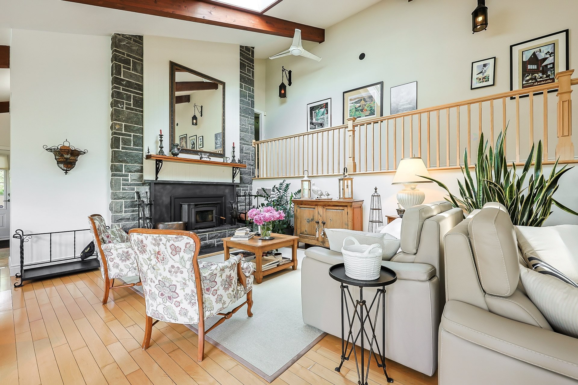 









228


Ch. de la Boucle

,
Montebello,




QC
J0V1L0

