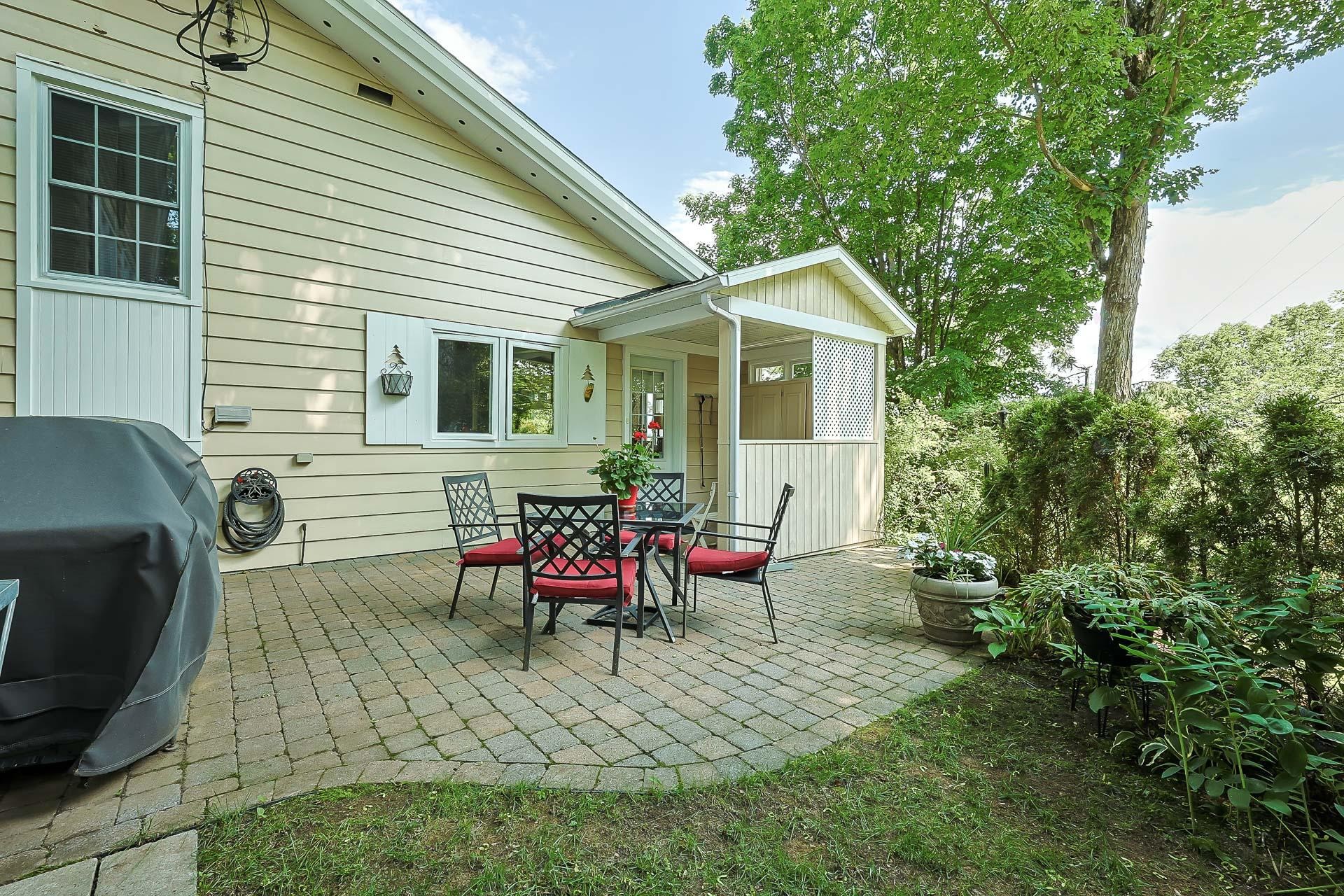 









228


Ch. de la Boucle

,
Montebello,




QC
J0V1L0

