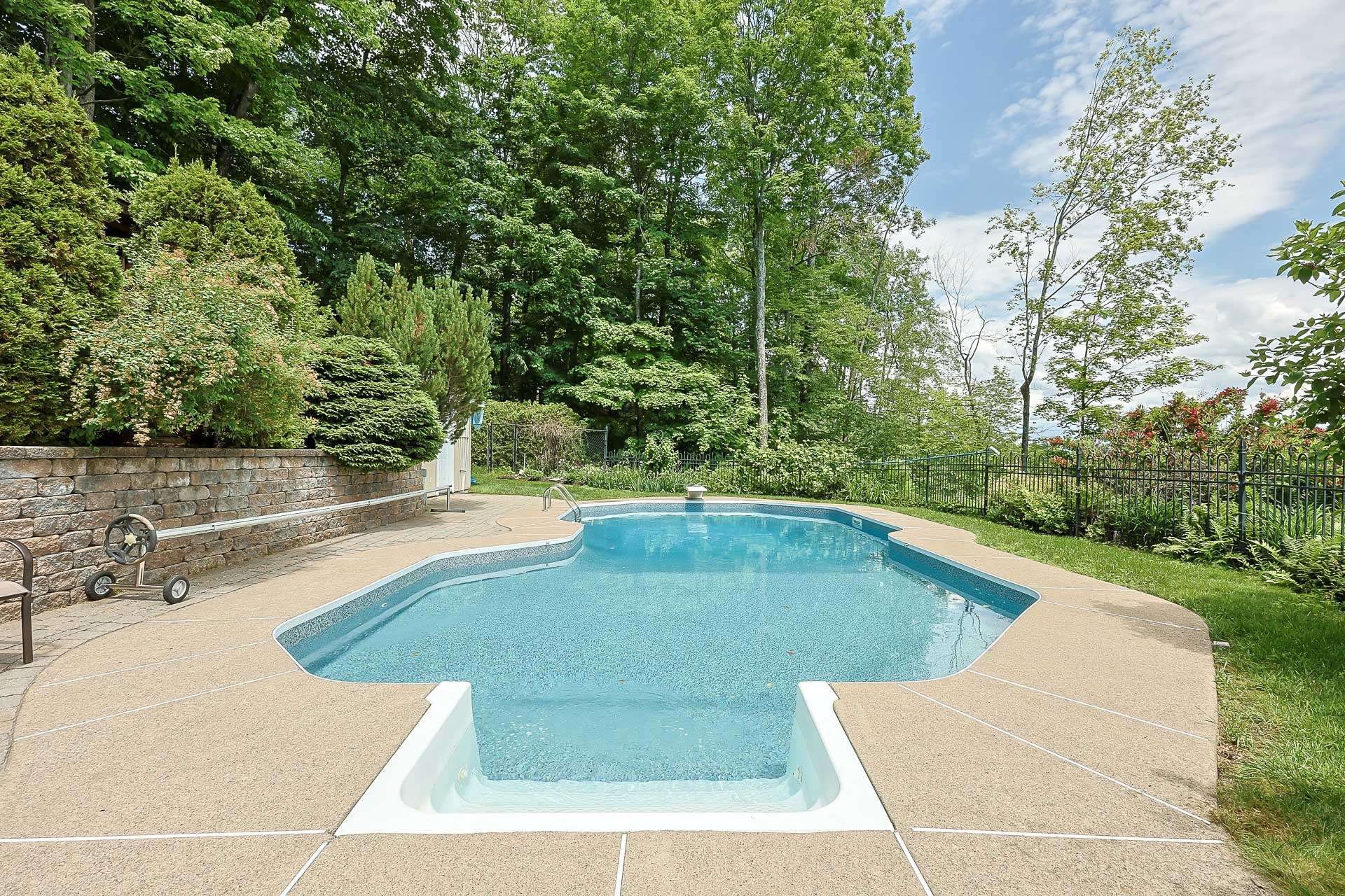 









228


Ch. de la Boucle

,
Montebello,




QC
J0V1L0

