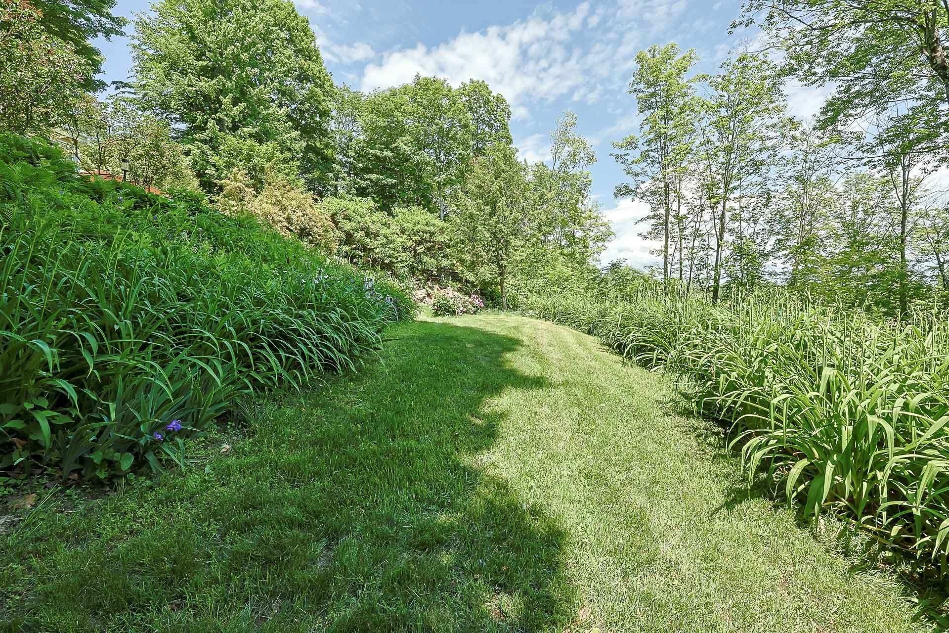 









228


Ch. de la Boucle

,
Montebello,




QC
J0V1L0

