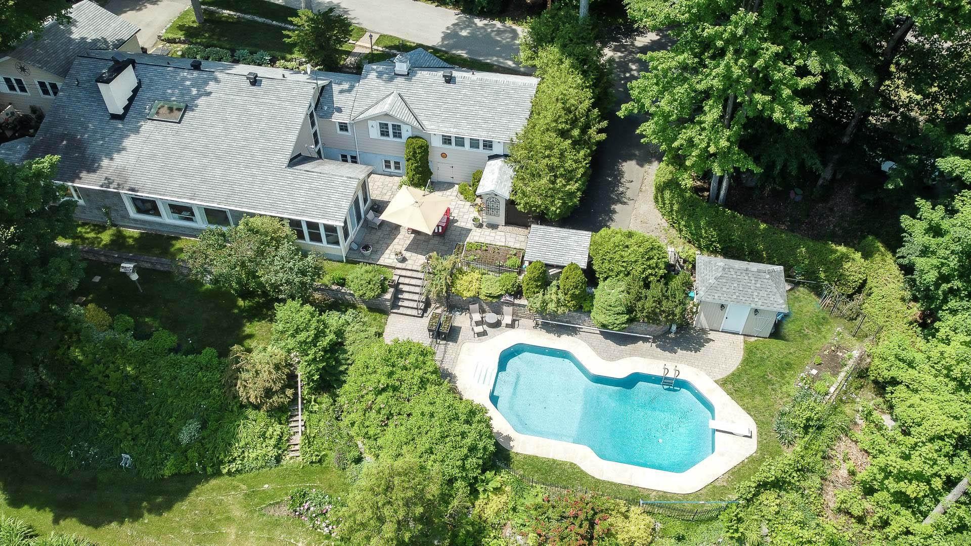 









228


Ch. de la Boucle

,
Montebello,




QC
J0V1L0

