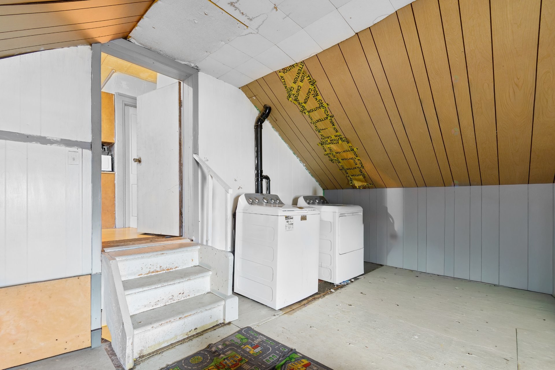 









306


Rue Main

,
Shawville,




QC
J0X2Y0

