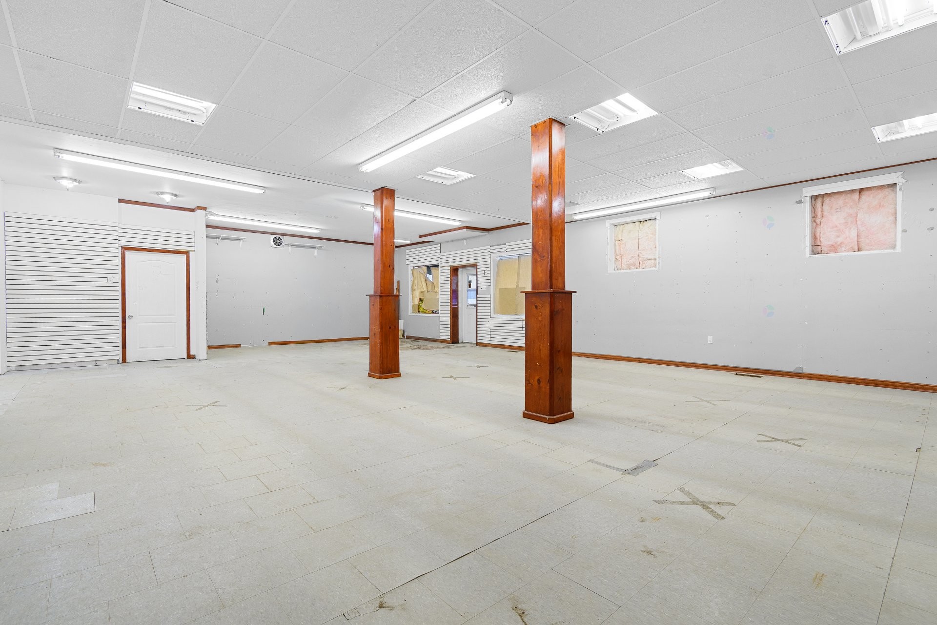 









306


Rue Main

,
Shawville,




QC
J0X2Y0

