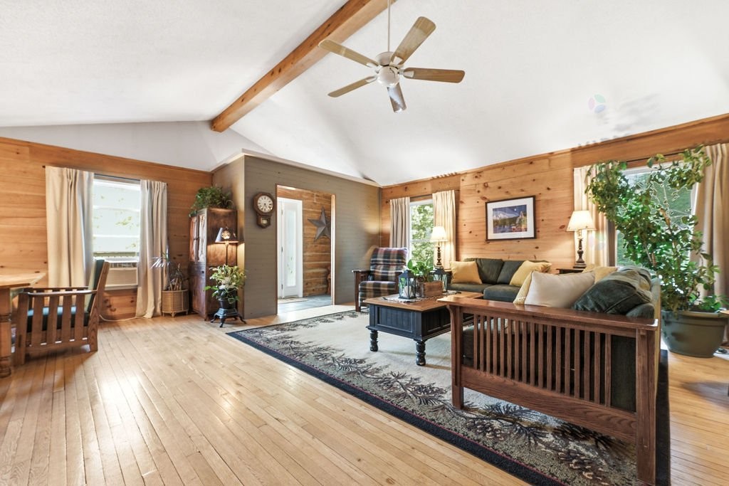 









28


Ch. Mitchell

,
Otter Lake,




QC
J0X2P0


