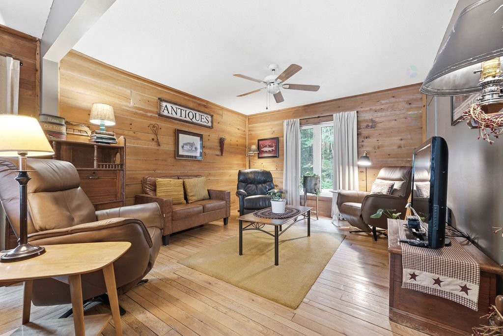 









28


Ch. Mitchell

,
Otter Lake,




QC
J0X2P0

