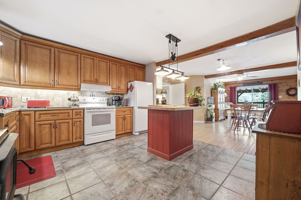 









28


Ch. Mitchell

,
Otter Lake,




QC
J0X2P0

