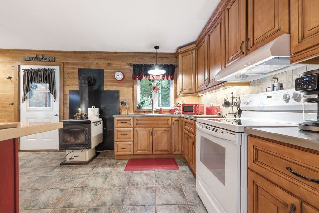 









28


Ch. Mitchell

,
Otter Lake,




QC
J0X2P0

