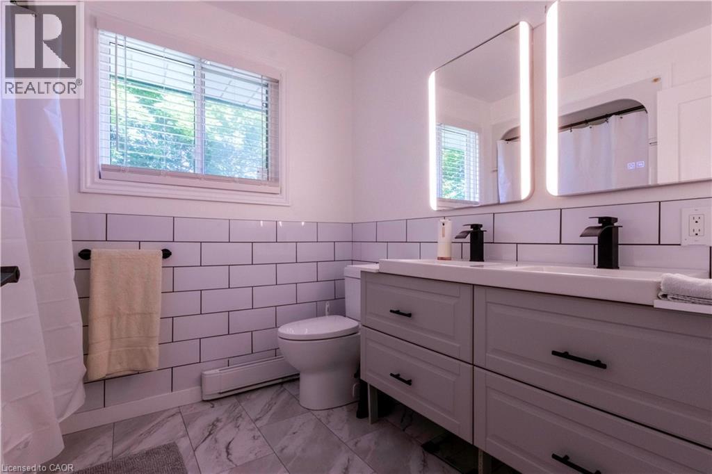 












34 GOLFVIEW Road

,
Guelph,




Ontario
N1E1A6

