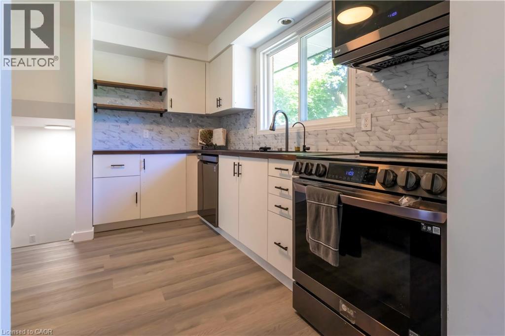












34 GOLFVIEW Road

,
Guelph,




Ontario
N1E1A6


