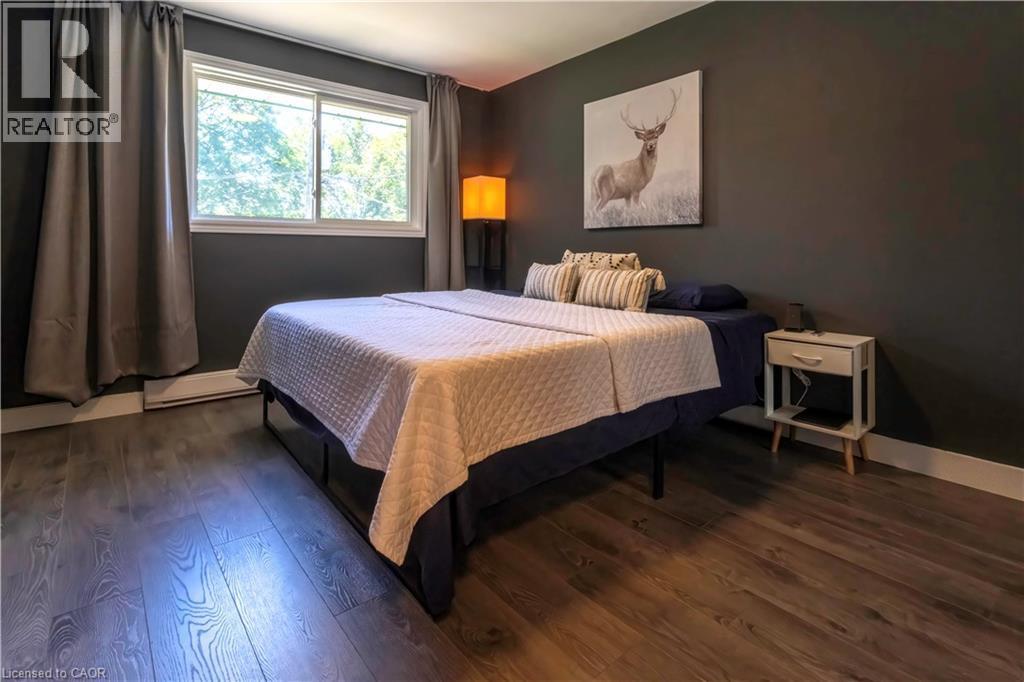 












34 GOLFVIEW Road

,
Guelph,




Ontario
N1E1A6

