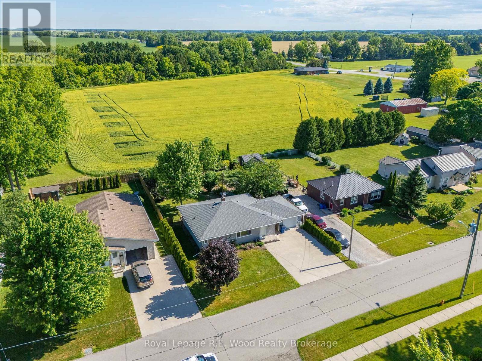 












286 WALNUT STREET

,
Chatham-Kent (Dresden),




Ontario
N0P1M0

