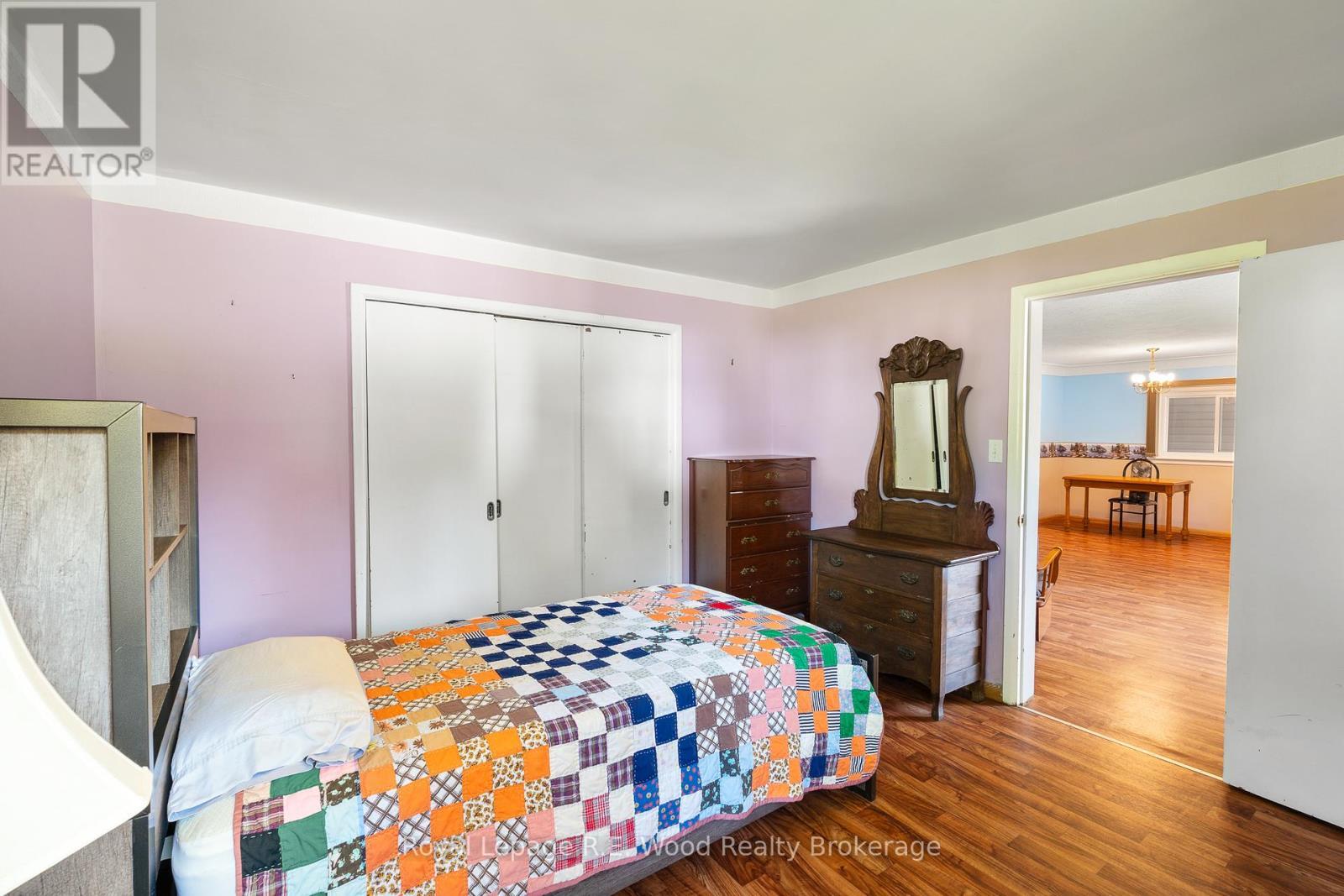 












286 WALNUT STREET

,
Chatham-Kent (Dresden),




Ontario
N0P1M0


