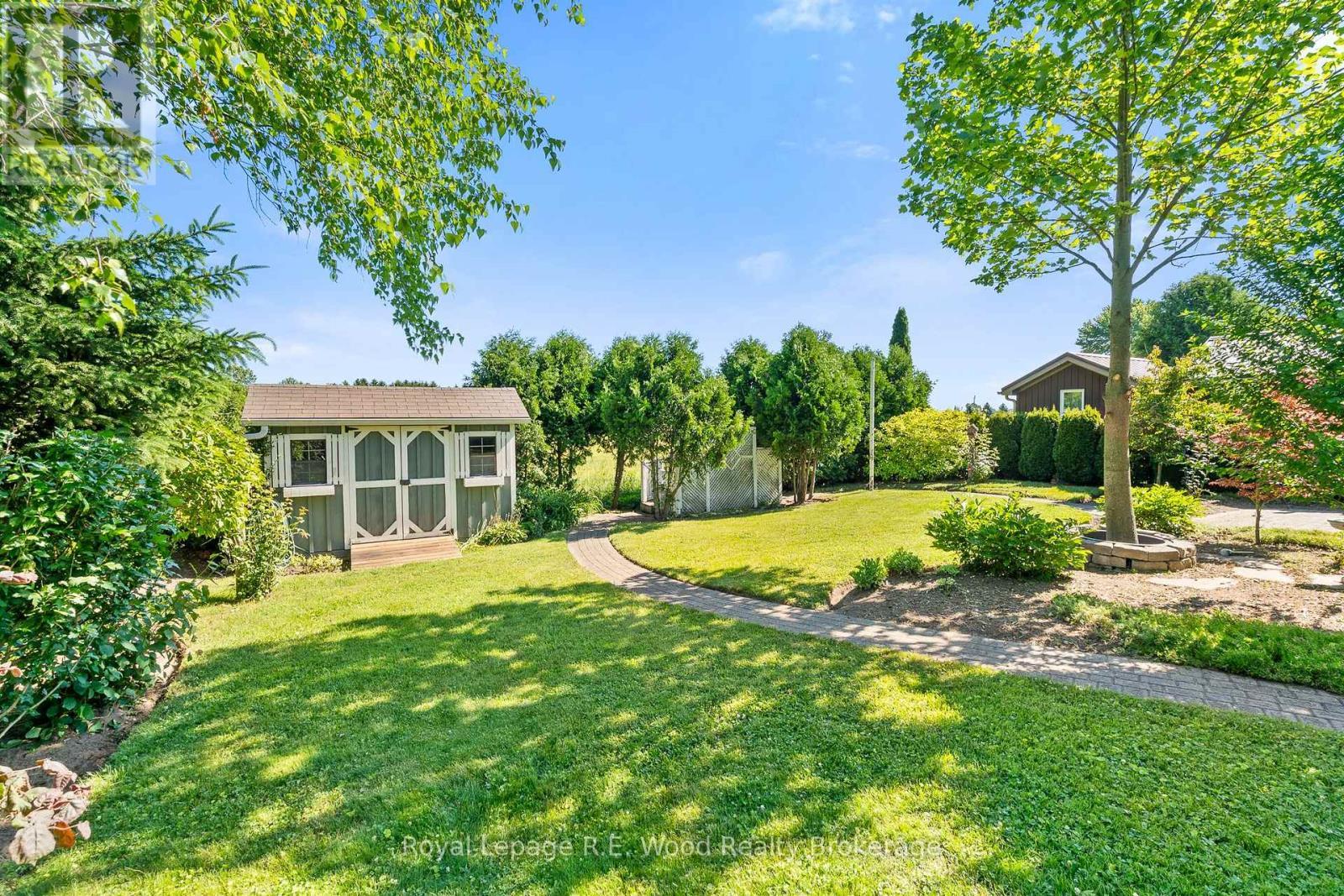 












286 WALNUT STREET

,
Chatham-Kent (Dresden),




Ontario
N0P1M0

