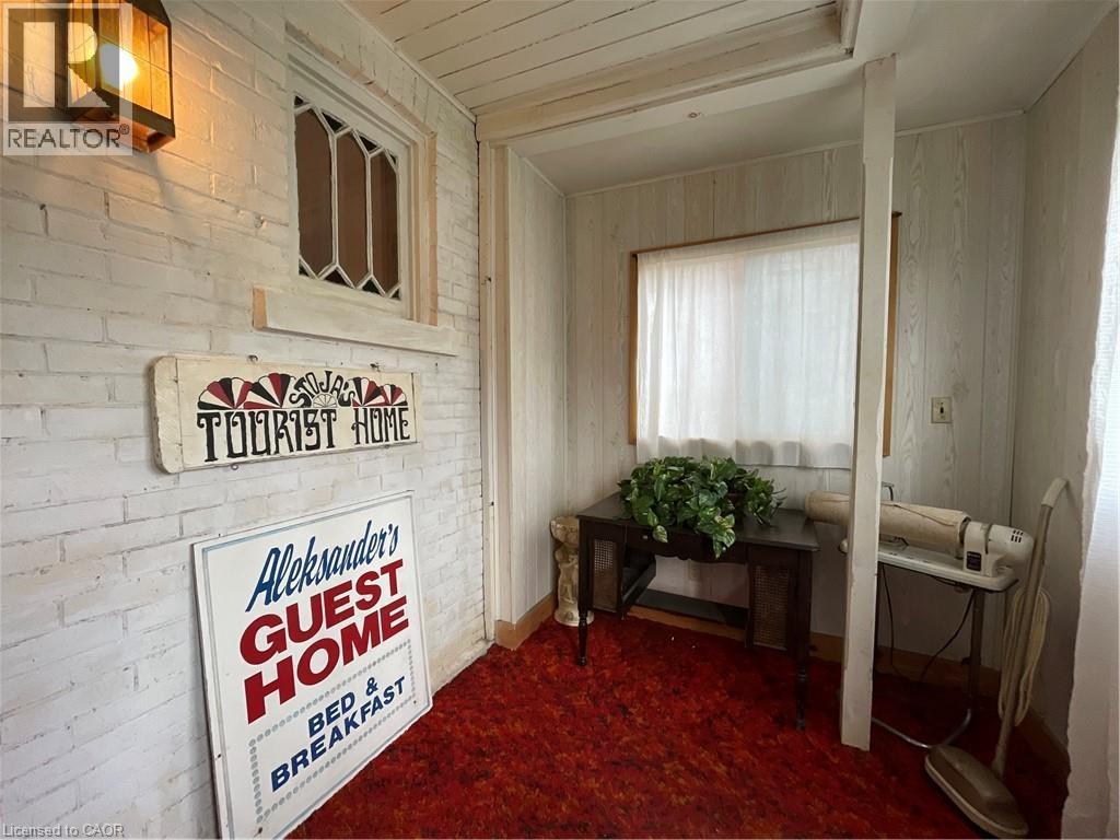 












257 ONTARIO Street

,
Stratford,




Ontario
N5A3H6

