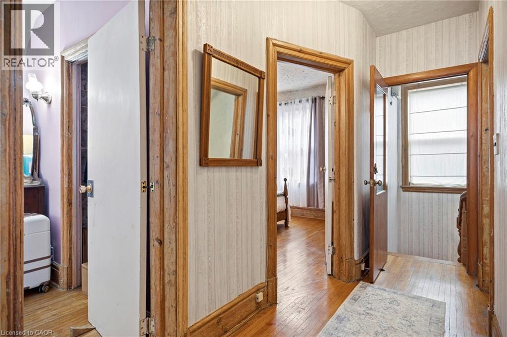 












257 ONTARIO Street

,
Stratford,




Ontario
N5A3H6

