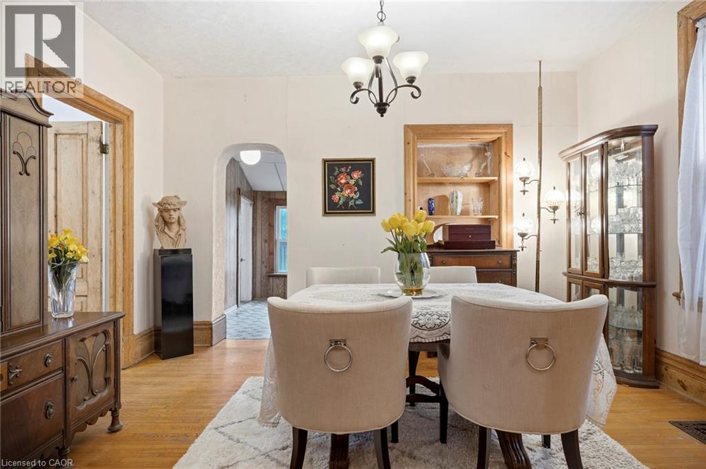 












257 ONTARIO Street

,
Stratford,




Ontario
N5A3H6

