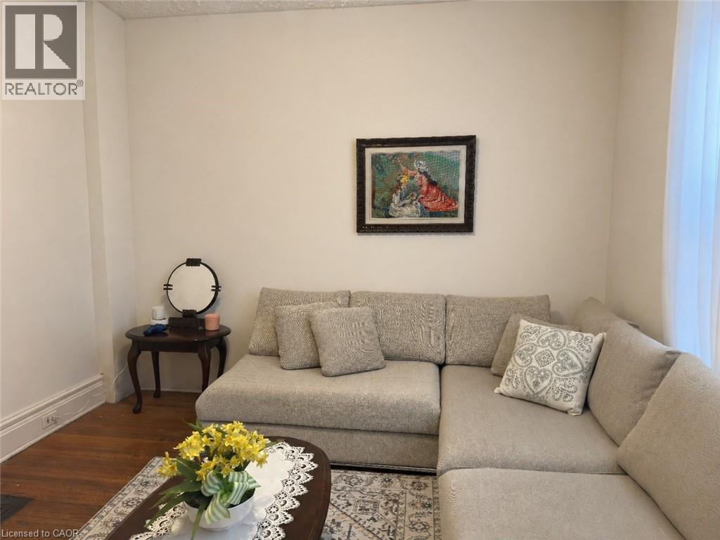 












257 ONTARIO Street

,
Stratford,




Ontario
N5A3H6

