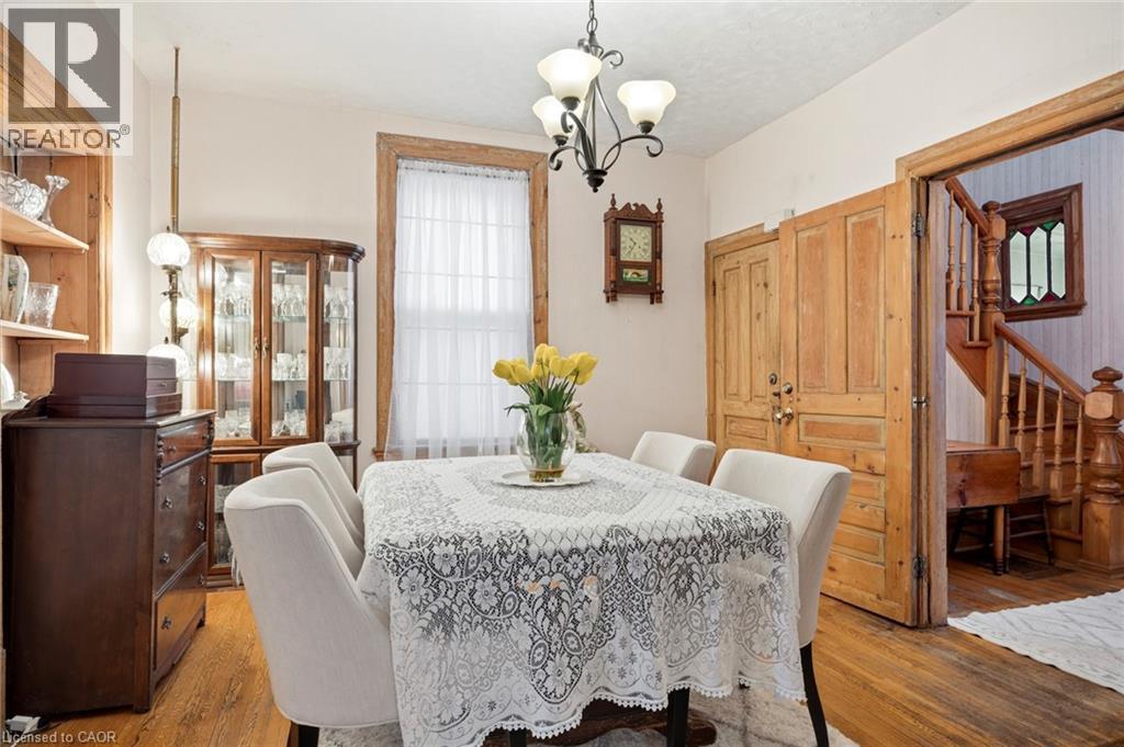 












257 ONTARIO Street

,
Stratford,




Ontario
N5A3H6


