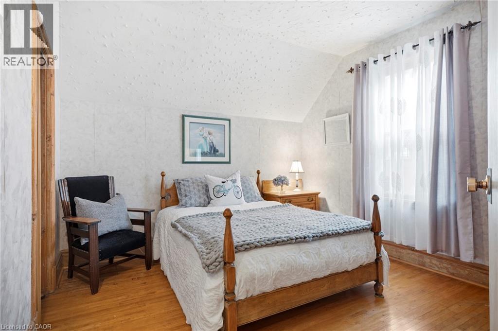 












257 ONTARIO Street

,
Stratford,




Ontario
N5A3H6

