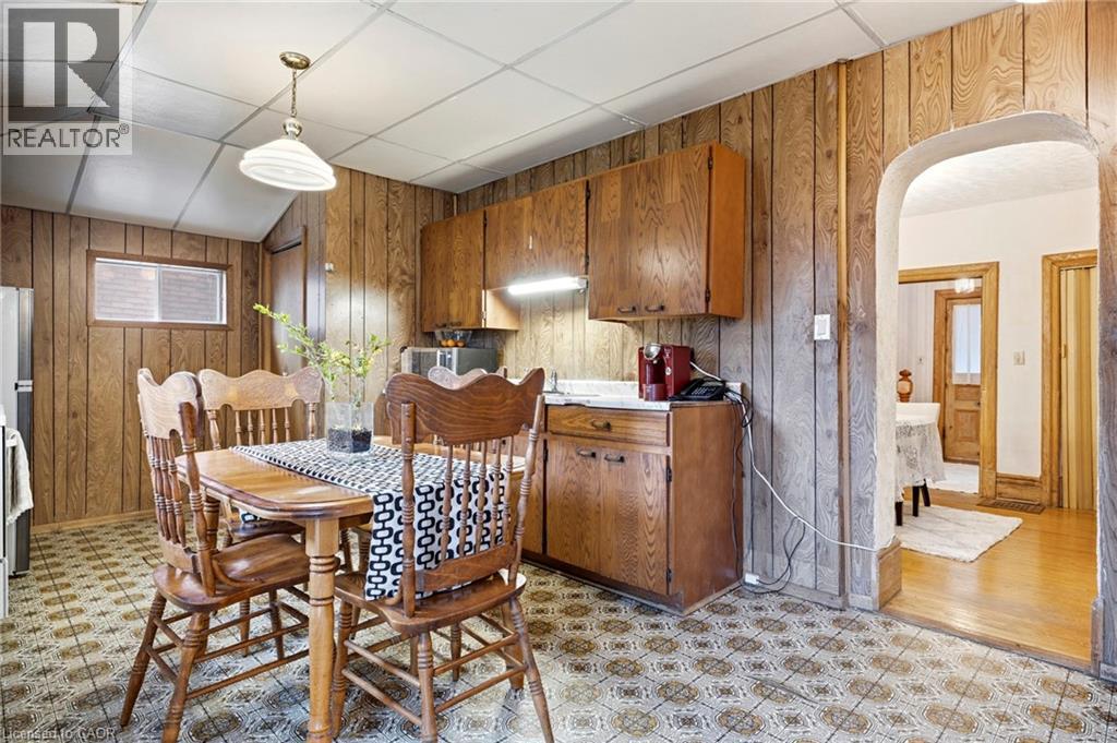 












257 ONTARIO Street

,
Stratford,




Ontario
N5A3H6

