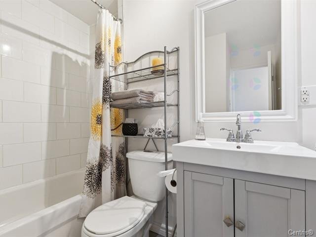 









23


Rue de la Soeur-Jeanne-Marie-Chavoin

, 415,
Gatineau (Hull),




QC
J8Z1V9

