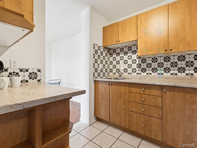 









23


Rue de la Soeur-Jeanne-Marie-Chavoin

, 415,
Gatineau (Hull),




QC
J8Z1V9

