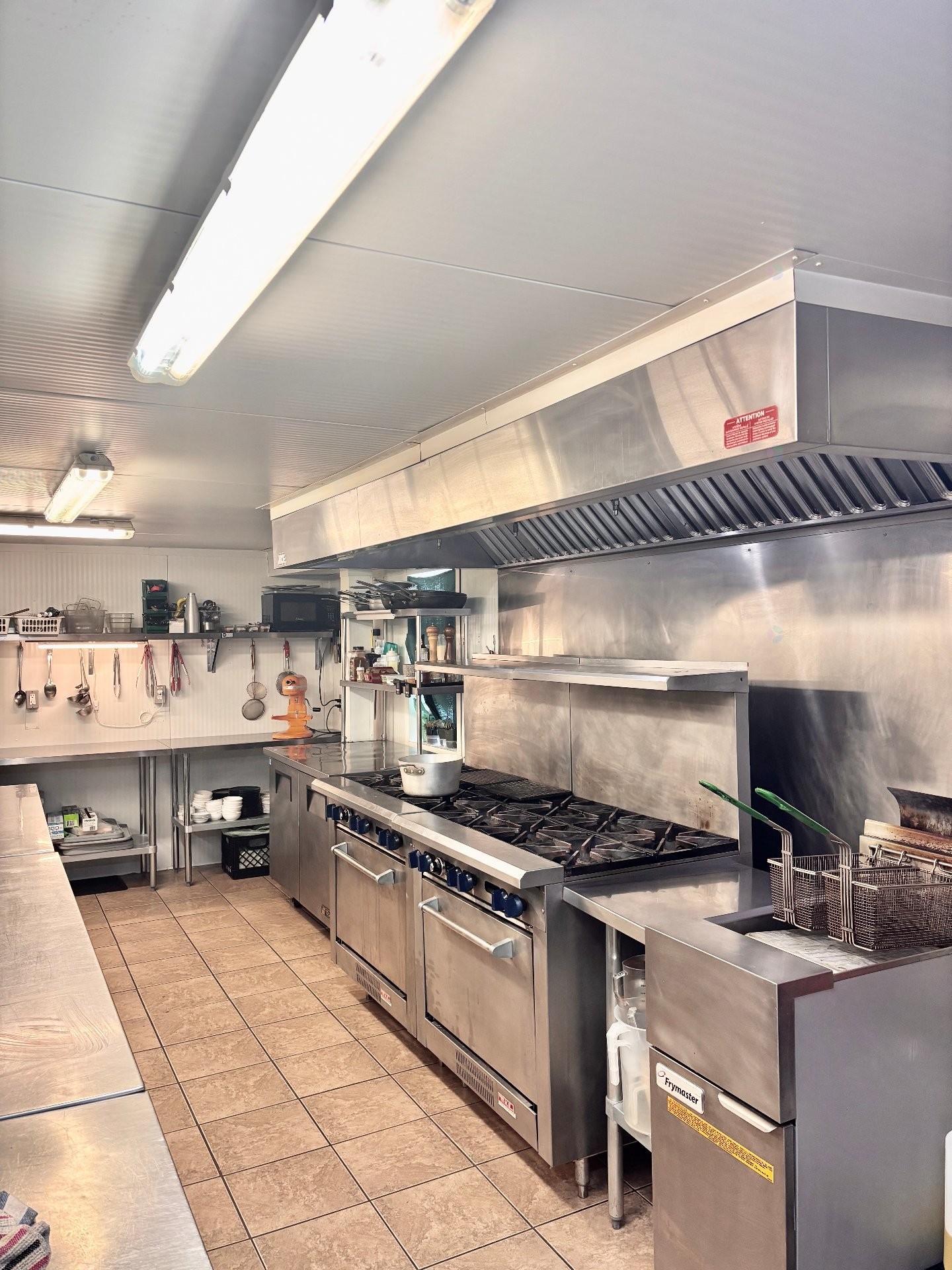 









51


Rue Principale N.

,
Saint-Bruno-de-Guigues,




QC
J0Z2G0

