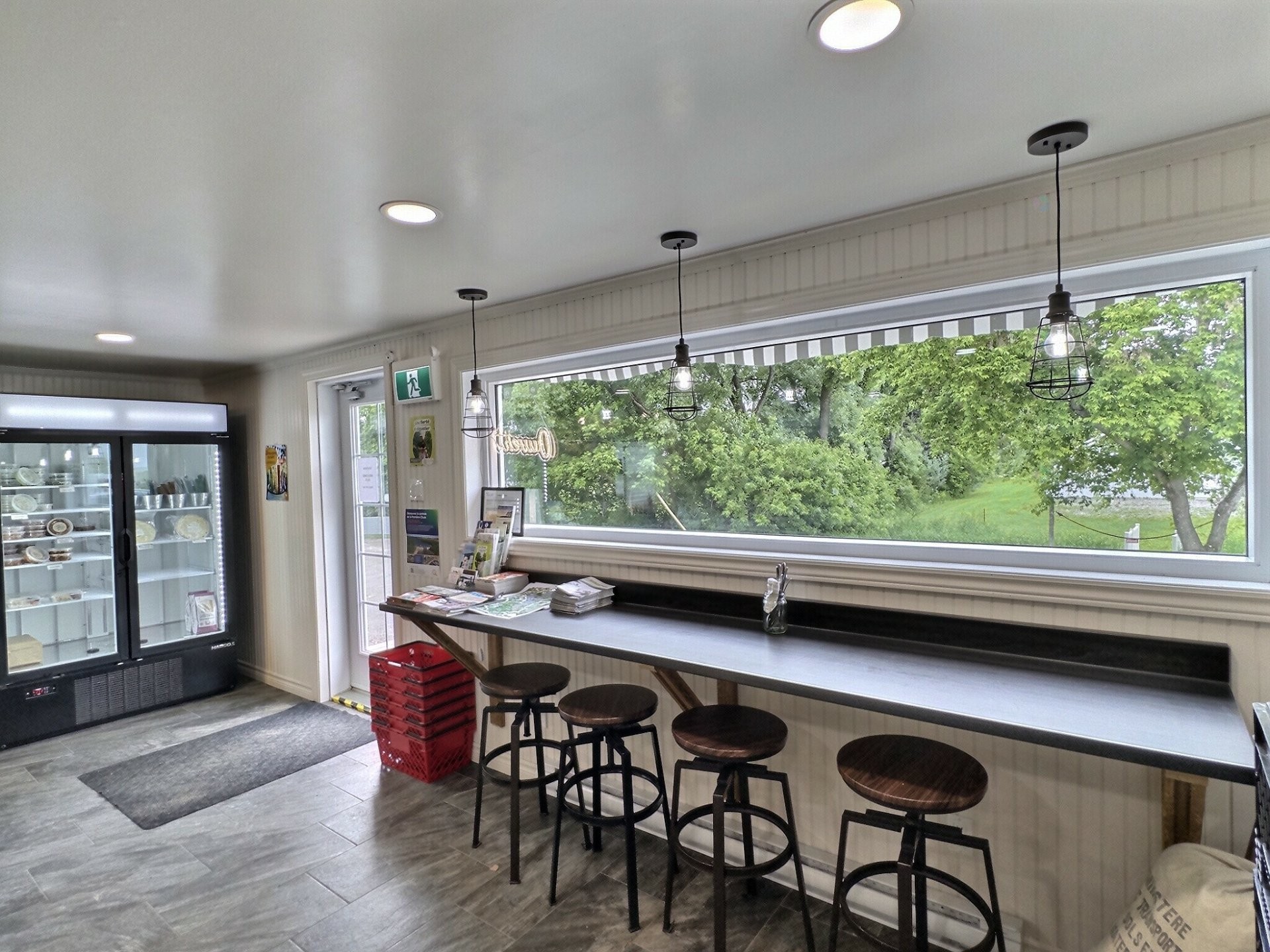









51


Rue Principale N.

,
Saint-Bruno-de-Guigues,




QC
J0Z2G0


