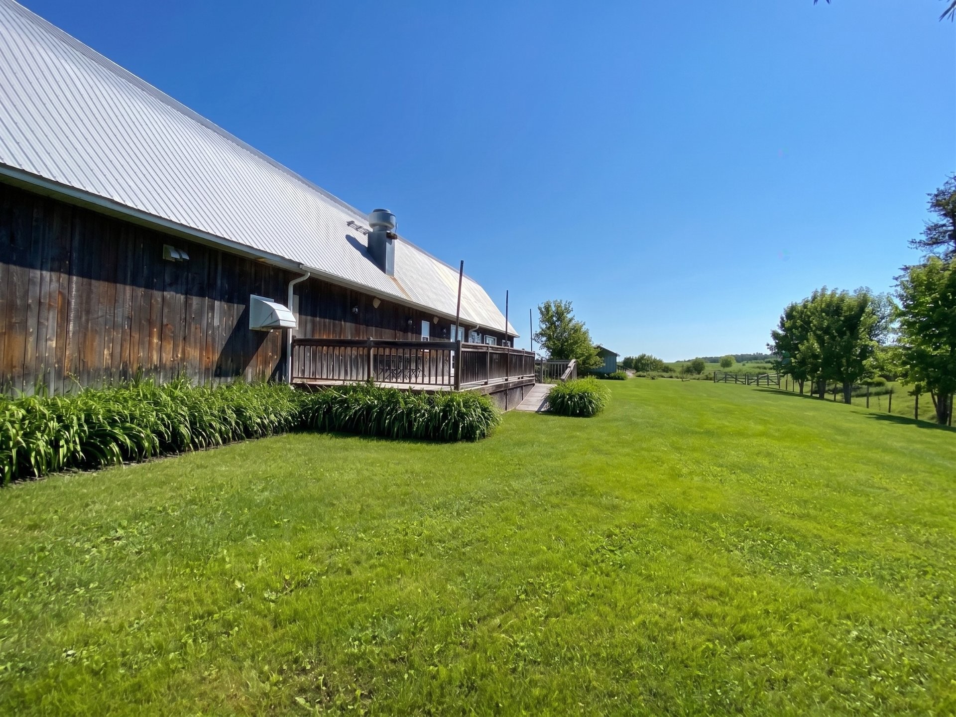 









51


Rue Principale N.

,
Saint-Bruno-de-Guigues,




QC
J0Z2G0

