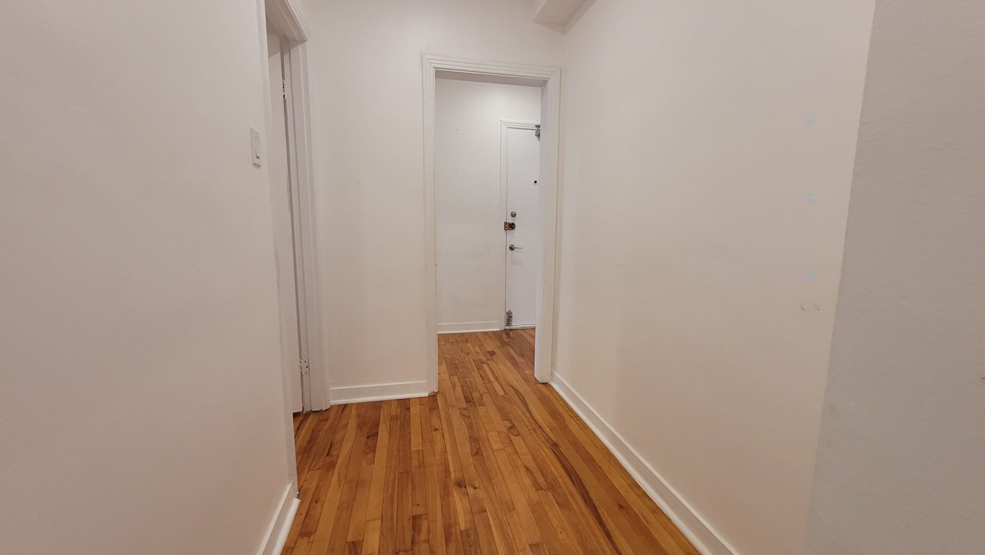 









3485


Av. Ellendale

, 2,
Montréal (Côte-des-Neiges/Notre-Dame-de-Grâce),




QC
H3S1W8

