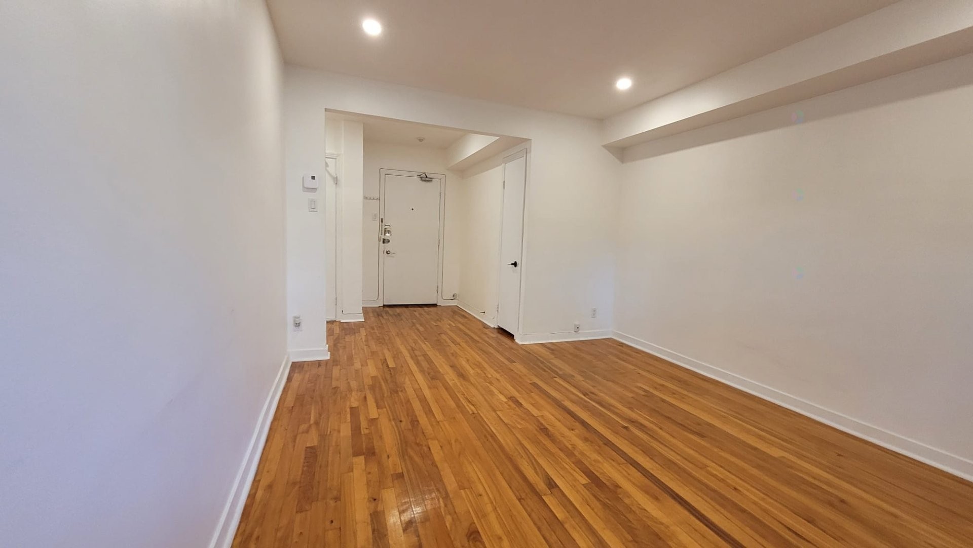 









3485


Av. Ellendale

, 2,
Montréal (Côte-des-Neiges/Notre-Dame-de-Grâce),




QC
H3S1W8

