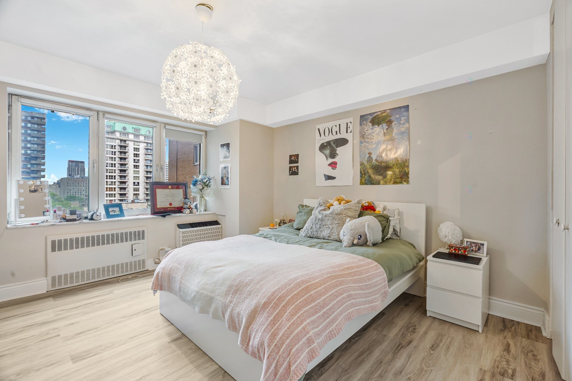 









3445


Rue Drummond

, 501,
Montréal (Ville-Marie),




QC
H3G1X9

