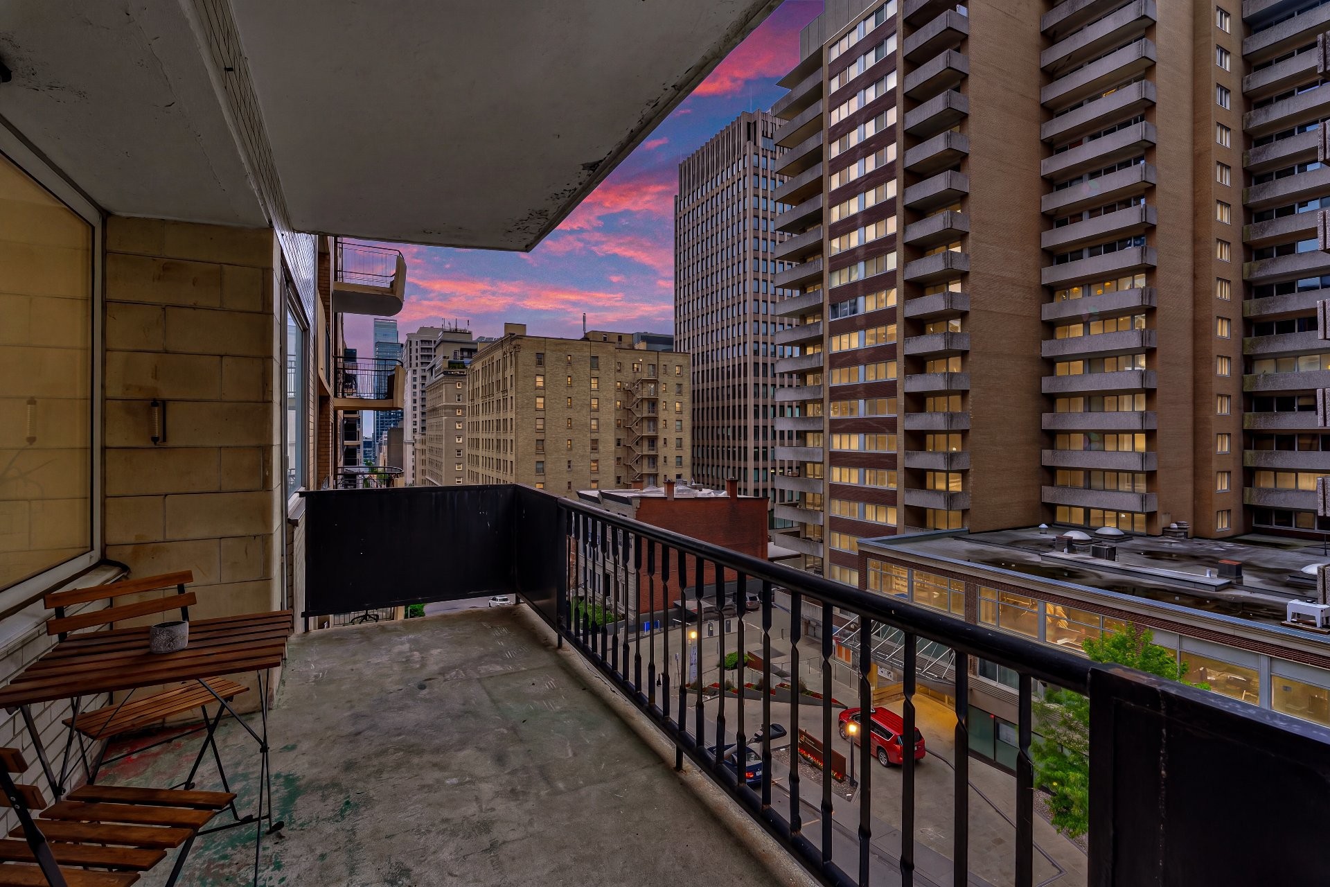 









3445


Rue Drummond

, 501,
Montréal (Ville-Marie),




QC
H3G1X9

