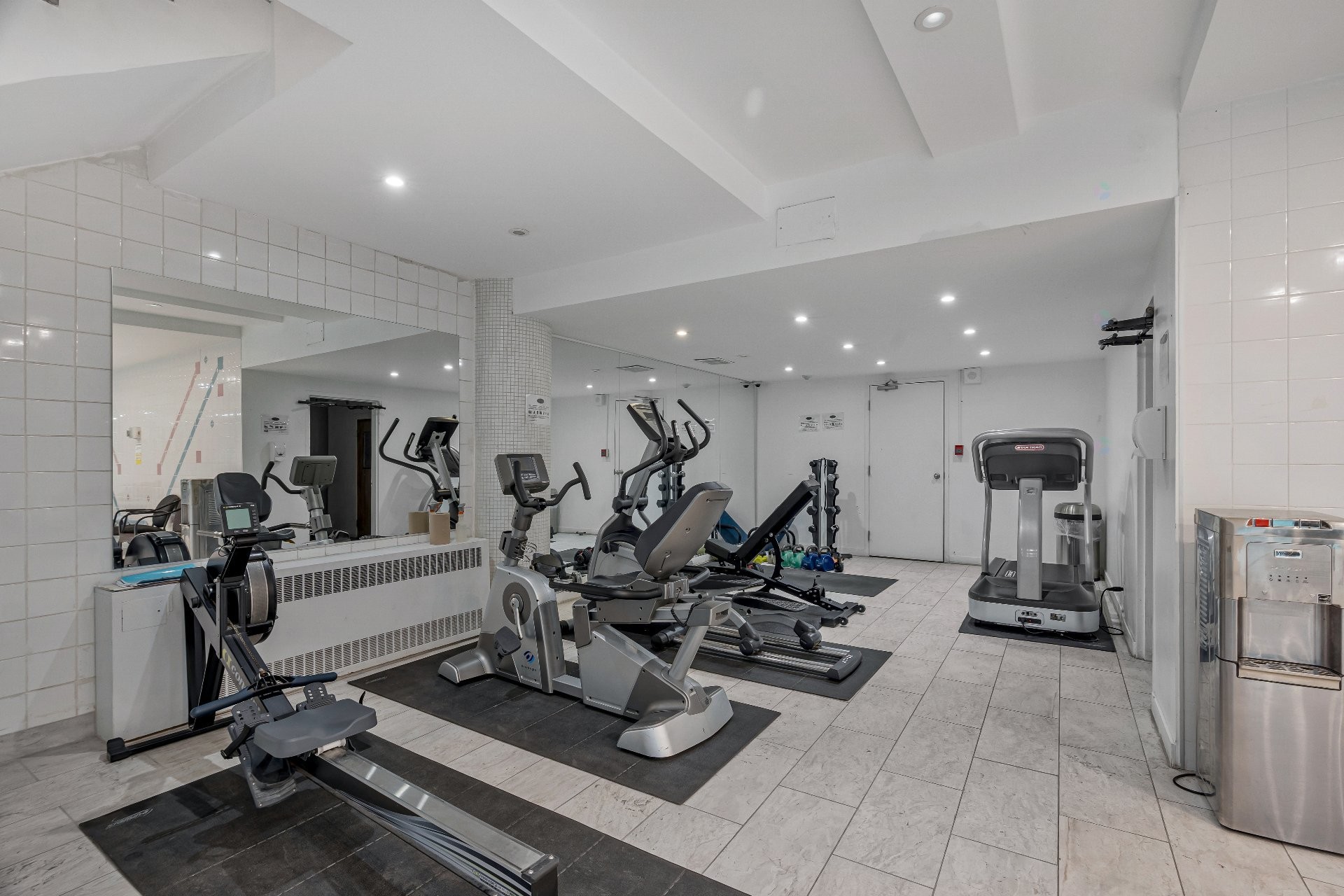 









3445


Rue Drummond

, 501,
Montréal (Ville-Marie),




QC
H3G1X9

