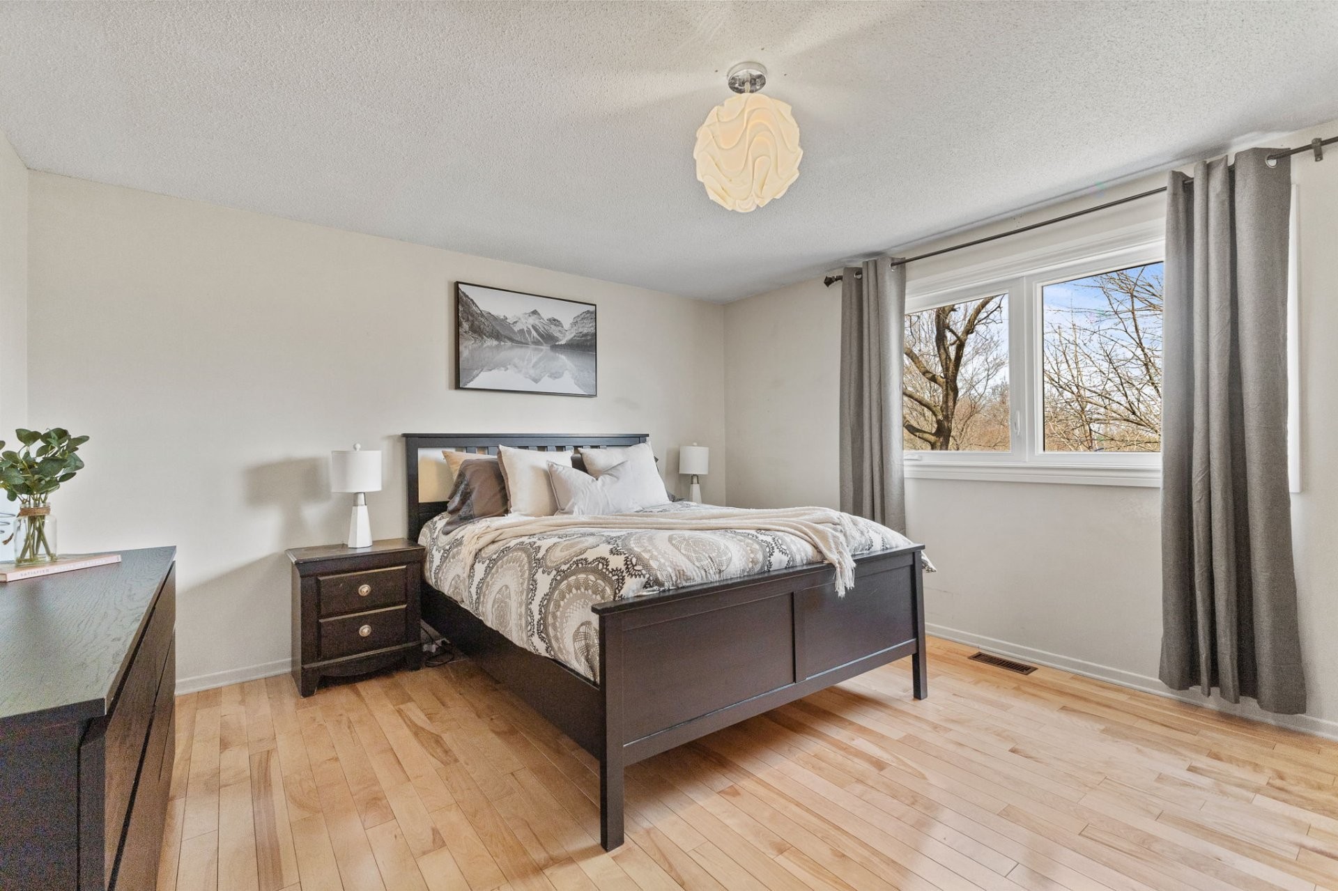 









366


Boul. Riel

,
Gatineau (Hull),




QC
J8Z1B4

