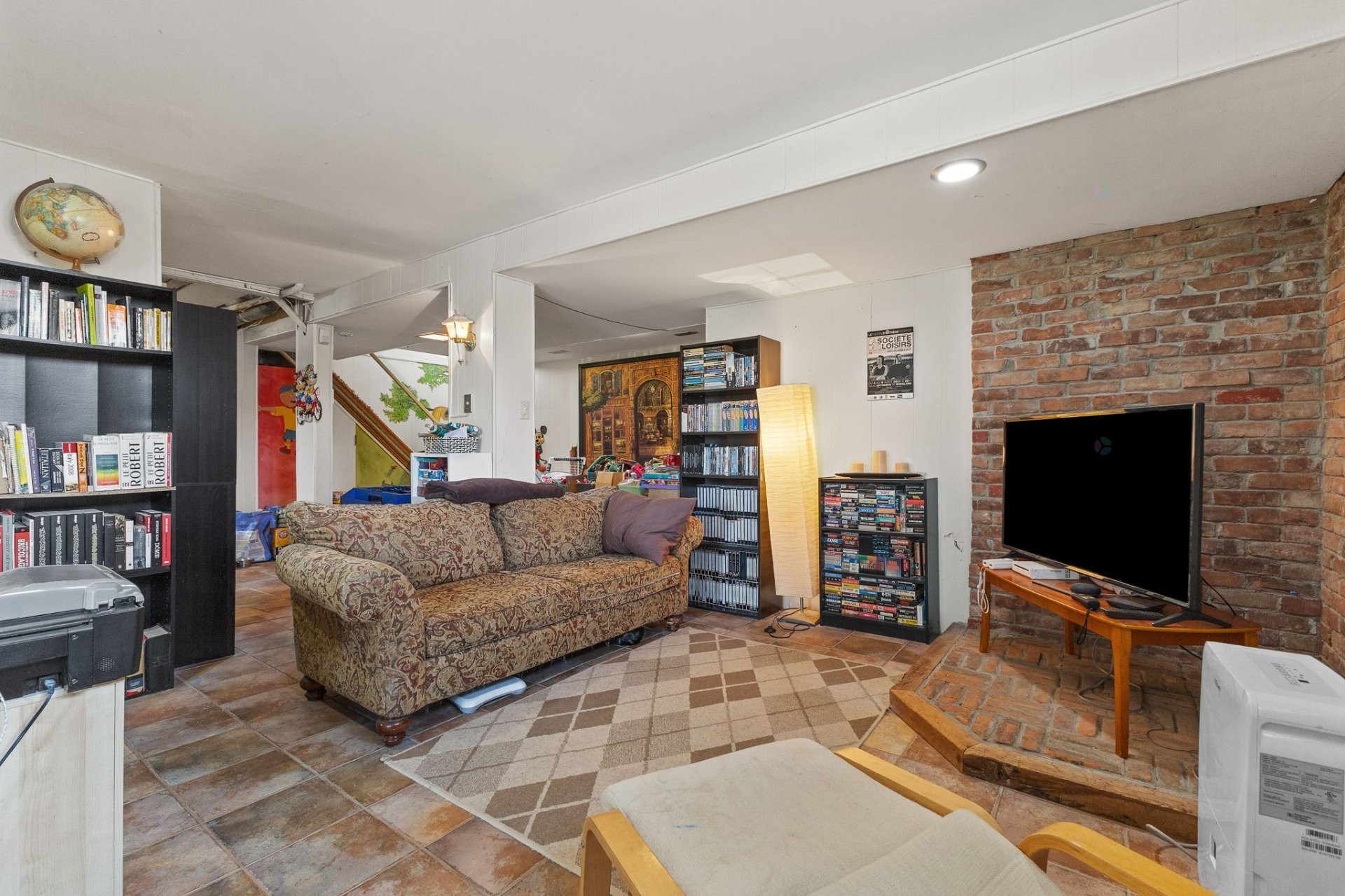 









366


Boul. Riel

,
Gatineau (Hull),




QC
J8Z1B4

