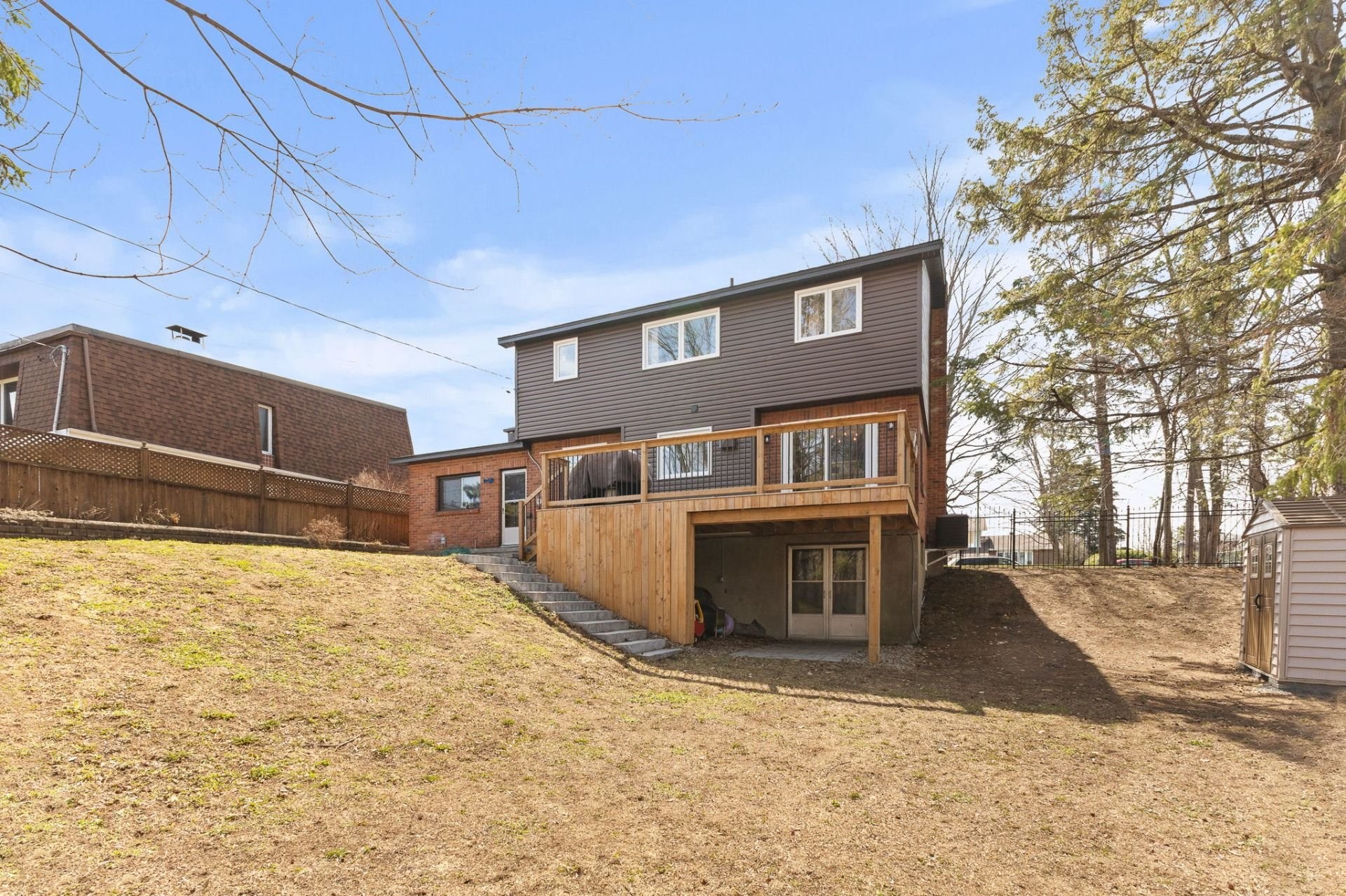 









366


Boul. Riel

,
Gatineau (Hull),




QC
J8Z1B4

