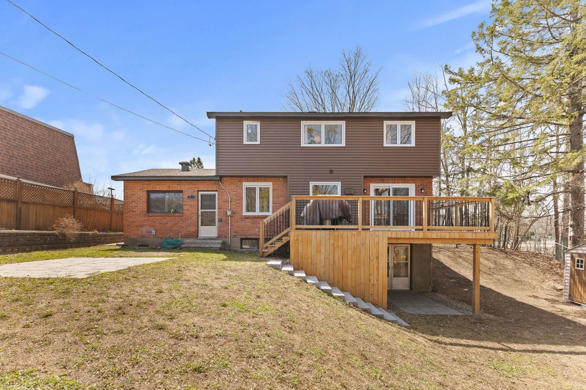 









366


Boul. Riel

,
Gatineau (Hull),




QC
J8Z1B4

