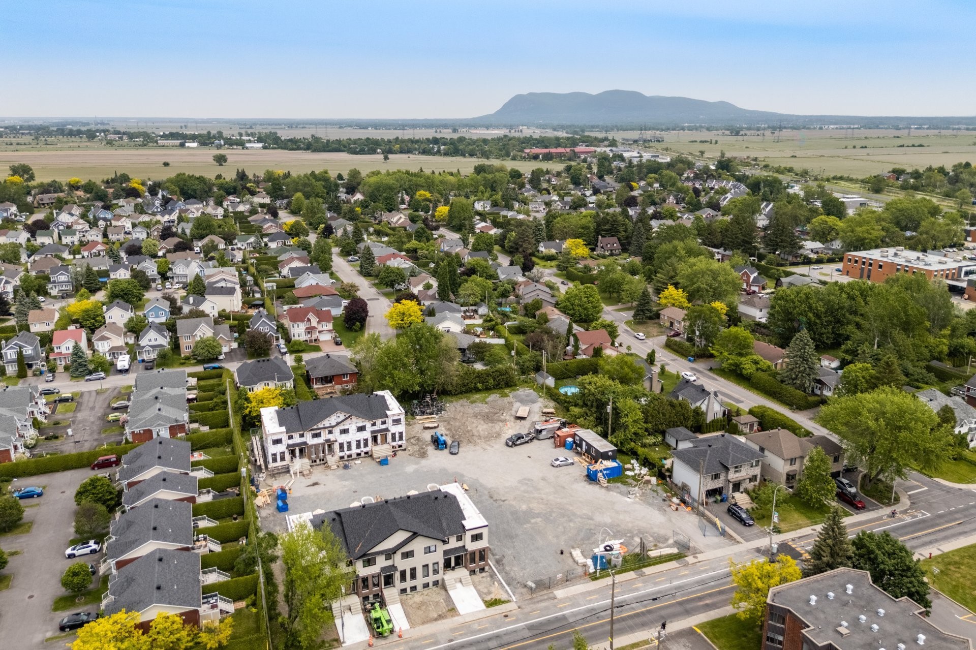 









127


Mtée des Trinitaires

, 201,
Saint-Basile-le-Grand,




QC
J3N1C3

