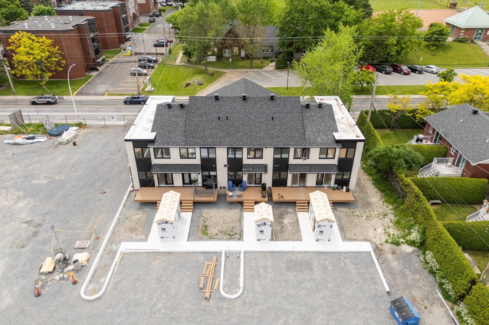 









127


Mtée des Trinitaires

, 201,
Saint-Basile-le-Grand,




QC
J3N1C3

