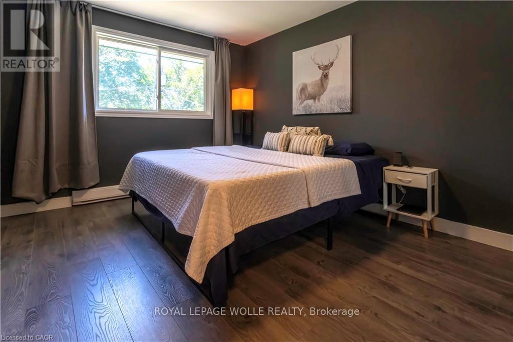 












34 GOLFVIEW ROAD

,
Guelph,




Ontario
N1E1A6

