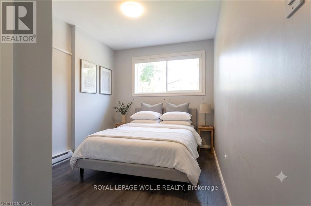 












34 GOLFVIEW ROAD

,
Guelph,




Ontario
N1E1A6

