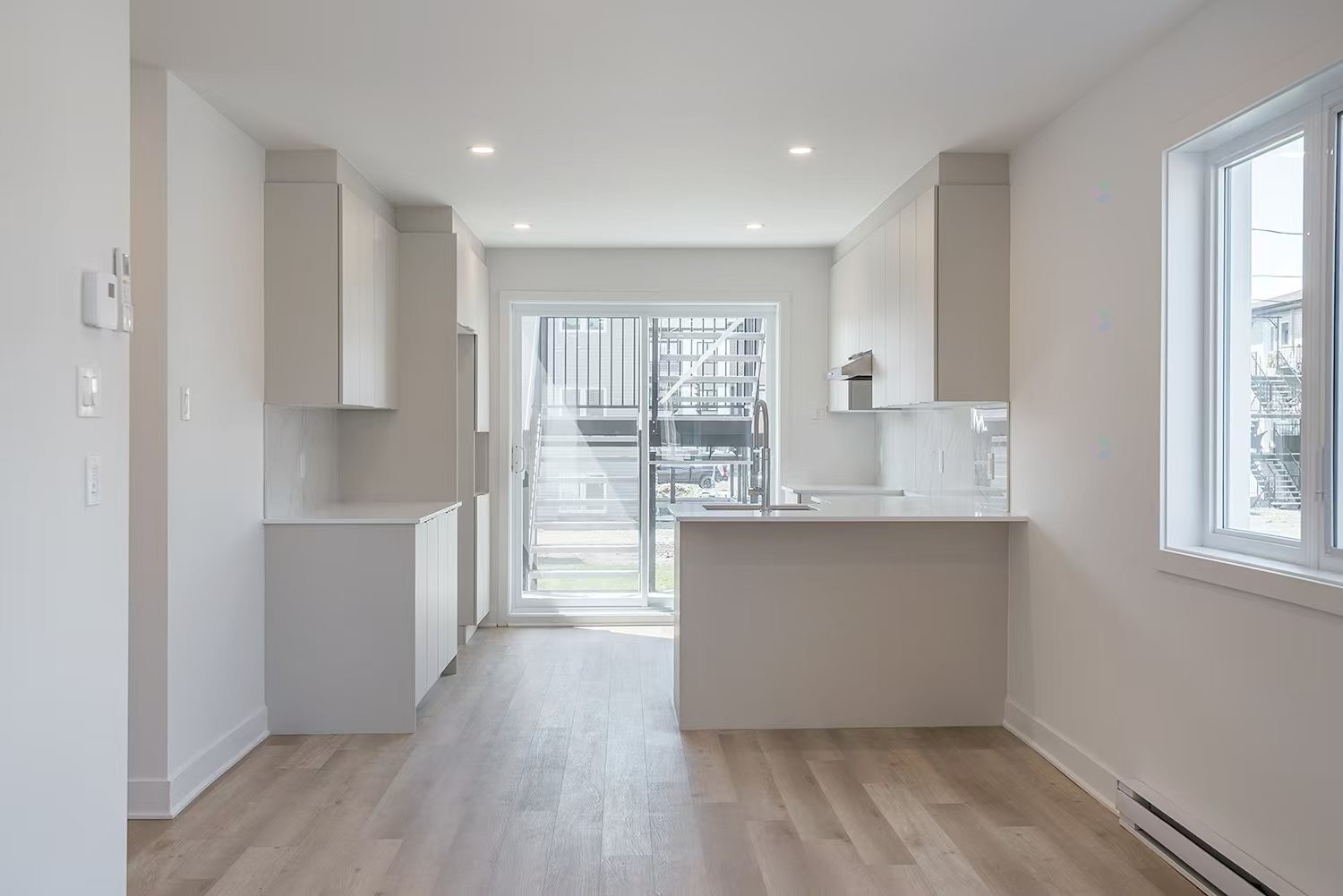 









132


Rue Marie-Victoire-Dumouchel

,
Otterburn Park,




QC
J3H0R5


