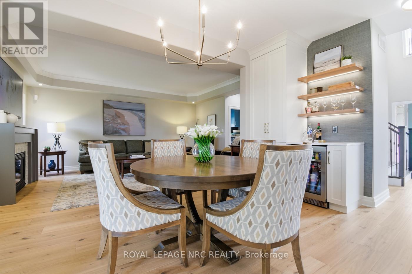 












239 COLBECK DRIVE

,
Welland (Coyle Creek),




Ontario
L3C7M3

