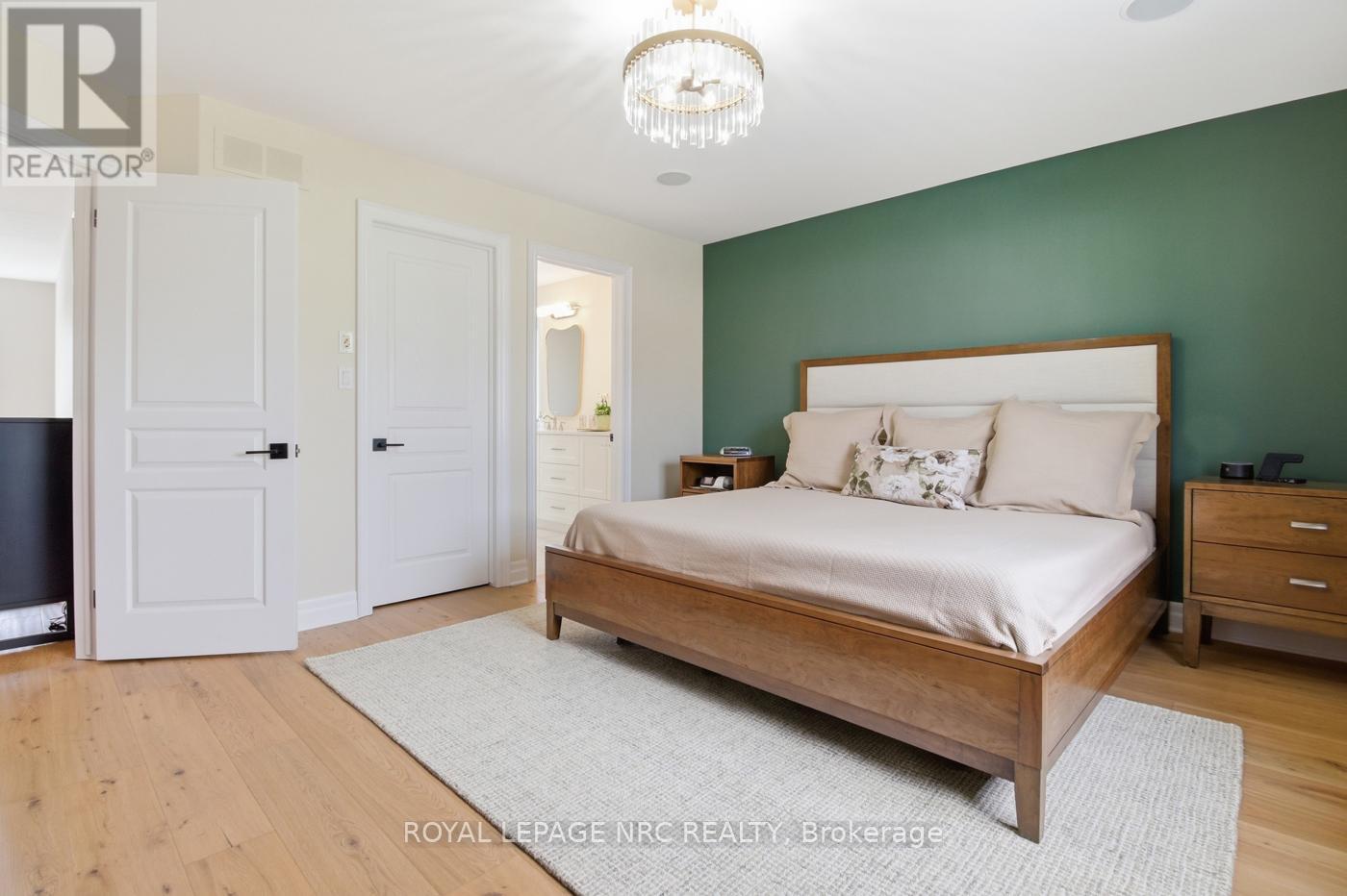 












239 COLBECK DRIVE

,
Welland (Coyle Creek),




Ontario
L3C7M3


