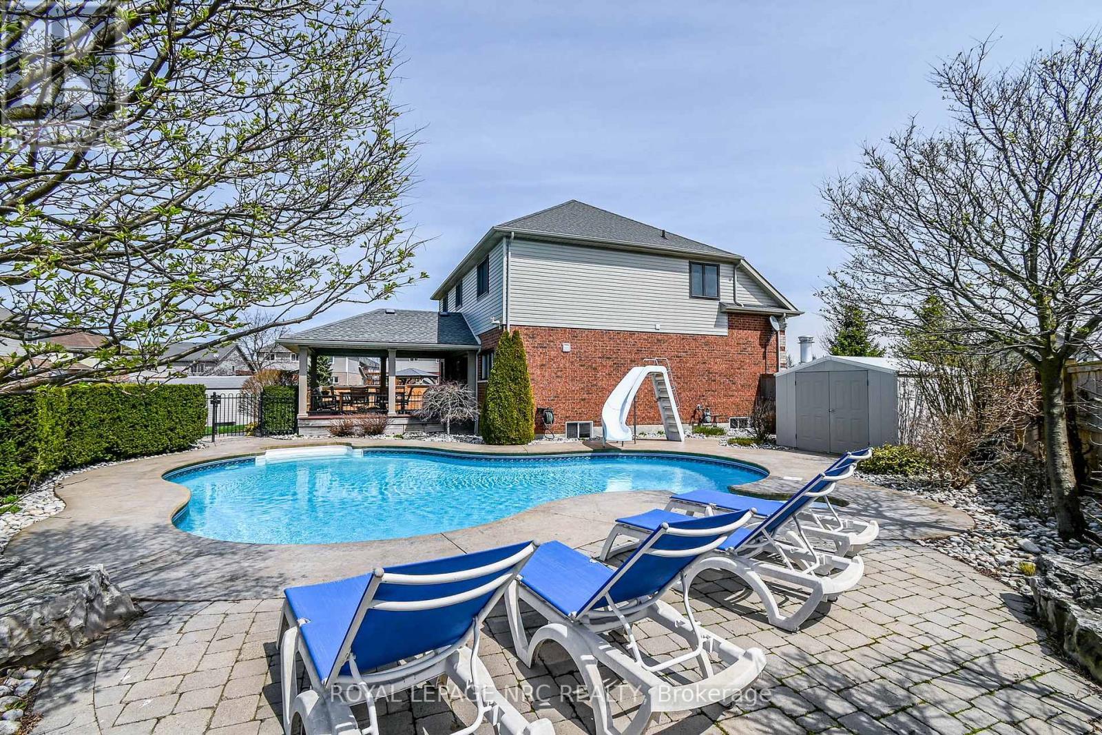 












239 COLBECK DRIVE

,
Welland (Coyle Creek),




Ontario
L3C7M3

